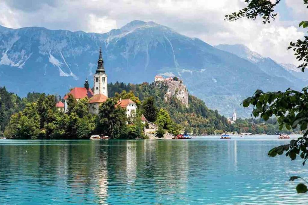 Private Green Getaway Bled Exterior foto